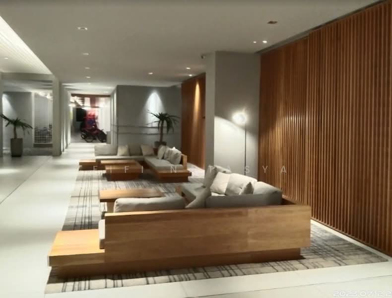 Service Residence for Sale at AraTre' Residences - Fifi Natasya - Lobby - PropertyGuru.com.my