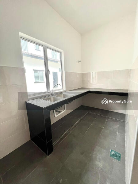 Untuk Dijual - Taman Klebang Ria Freehold 2-Storey Terraced House