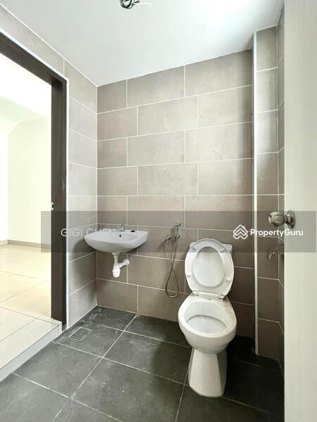 Untuk Dijual - Taman Klebang Ria Freehold 2-Storey Terraced House