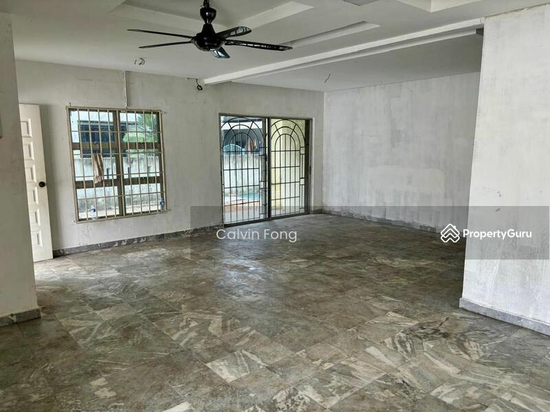 Living & dining area