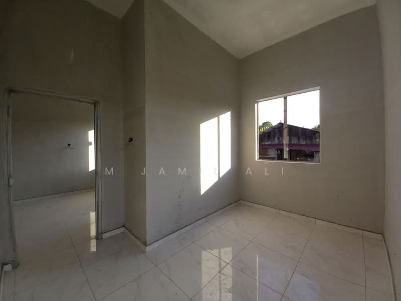 Rumah Teres 1 Tingkat untuk Dijual di Bukit Mor (Parit Jawa) - M Jamil Ali - PropertyGuru.com.my