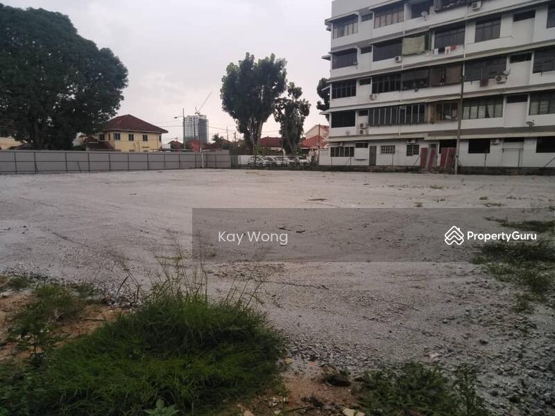 Untuk Dijual - Main Road Frontage Vacant Land