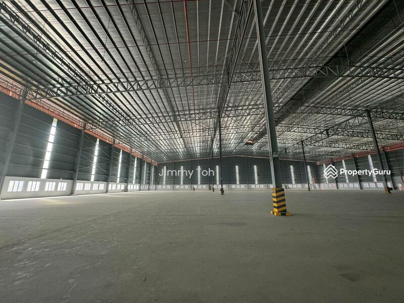 For Rent - Senai Warehouse For Rent