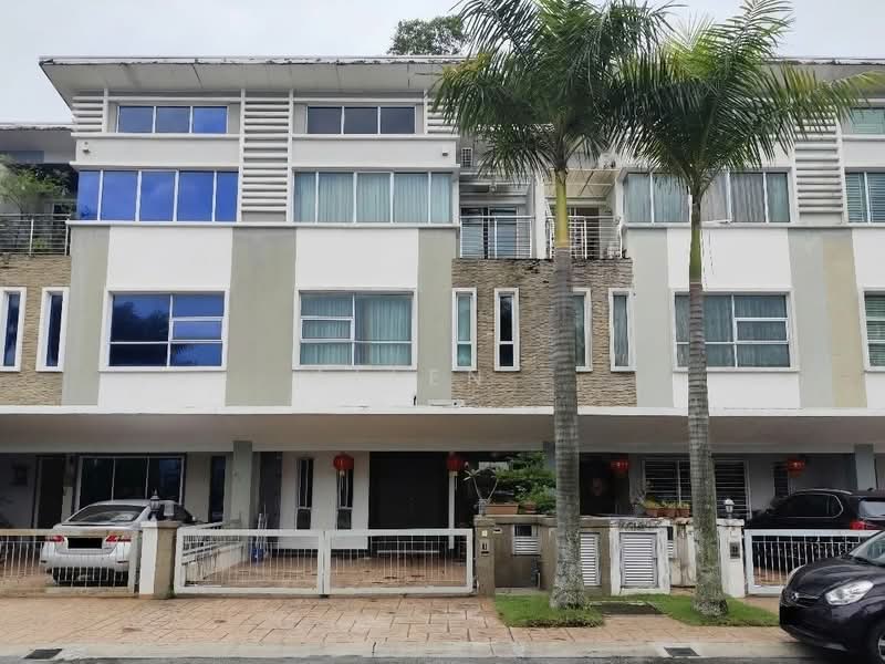 2.5-storey Terraced House for Sale in Seri Kembangan (Selangor) - Allen . - Exterior - PropertyGuru.com.my