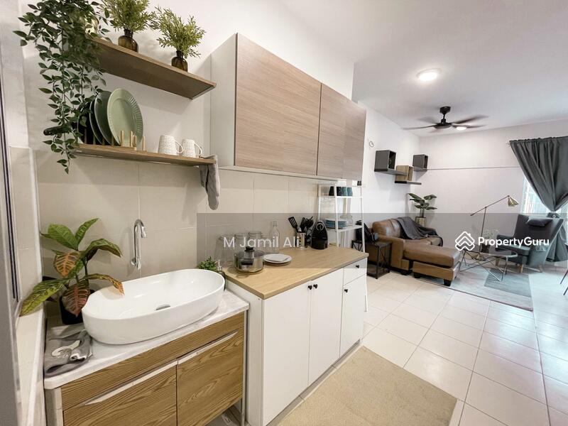 Disclaimer: Interior design at the show units is for inspiration purpose only