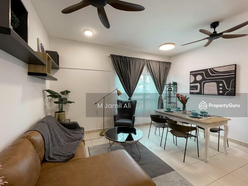 Disclaimer: Interior design at the show units is for inspiration purpose only