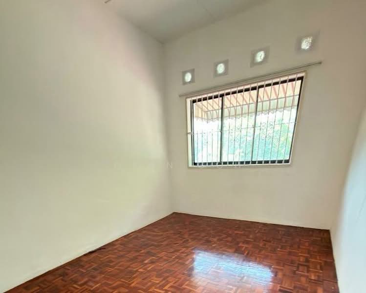 Rumah Berkembar untuk Dijual di Taman Brown (Gelugor) - Qyan Goh - PropertyGuru.com.my