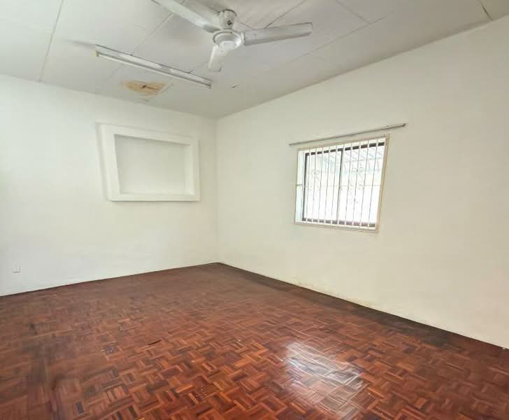 Rumah Berkembar untuk Dijual di Taman Brown (Gelugor) - Qyan Goh - Interior - PropertyGuru.com.my