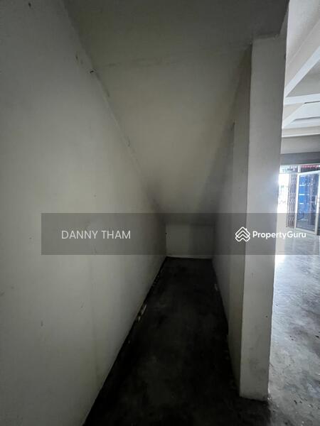 Shop for Rent in Taman Industri Bolton (Batu Caves) - DANNY THAM - PropertyGuru.com.my