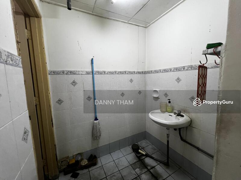 Shop for Rent in Taman Industri Bolton (Batu Caves) - DANNY THAM - PropertyGuru.com.my