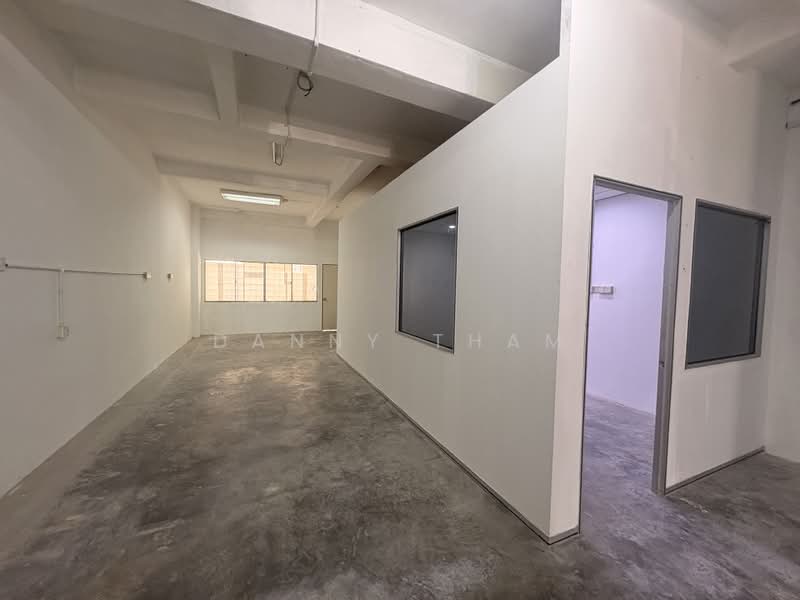 Shop for Rent in Taman Industri Bolton (Batu Caves) - DANNY THAM - PropertyGuru.com.my