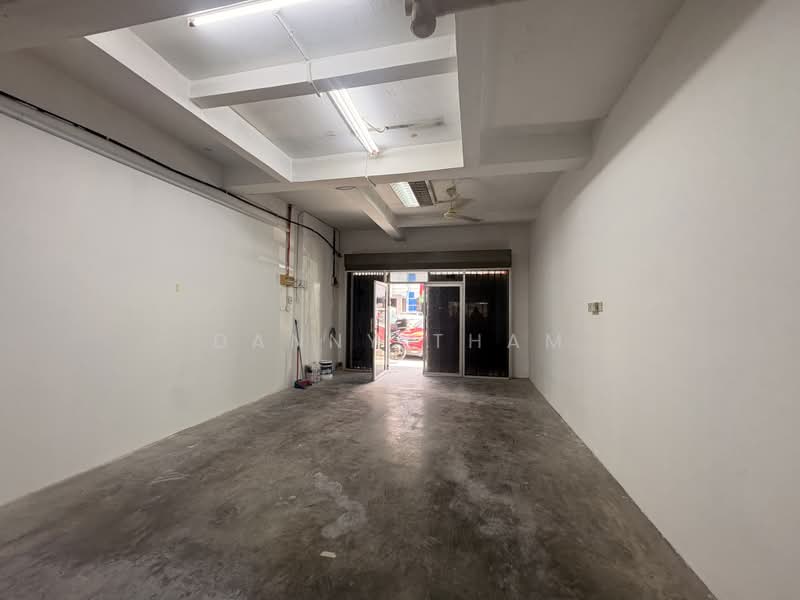 Shop for Rent in Taman Industri Bolton (Batu Caves) - DANNY THAM - PropertyGuru.com.my