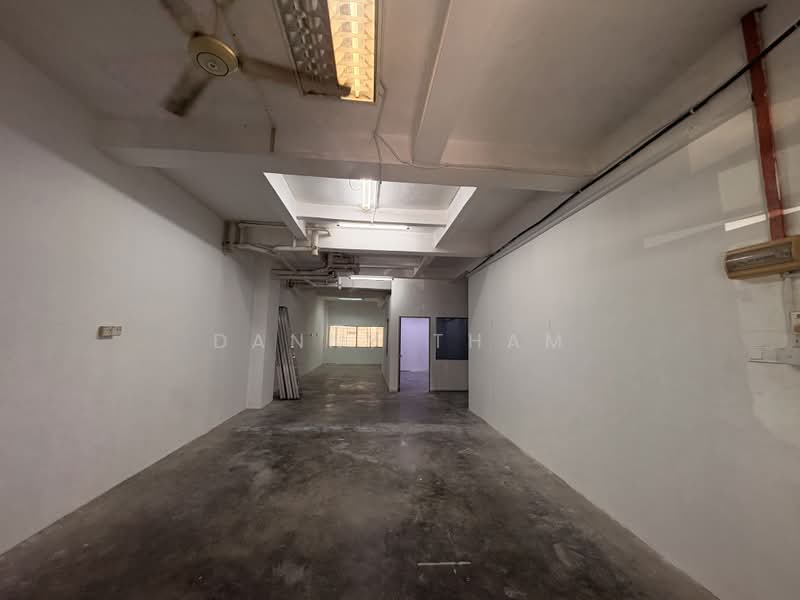 Shop for Rent in Taman Industri Bolton (Batu Caves) - DANNY THAM - PropertyGuru.com.my