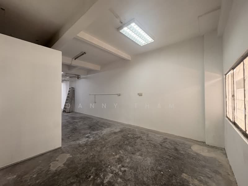 Shop for Rent in Taman Industri Bolton (Batu Caves) - DANNY THAM - PropertyGuru.com.my
