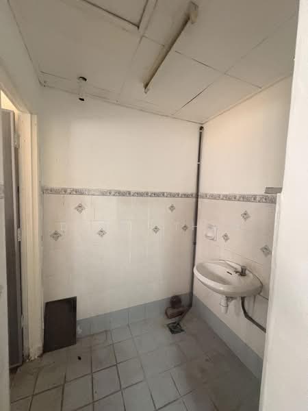 Shop for Rent in Taman Industri Bolton (Batu Caves) - DANNY THAM - PropertyGuru.com.my