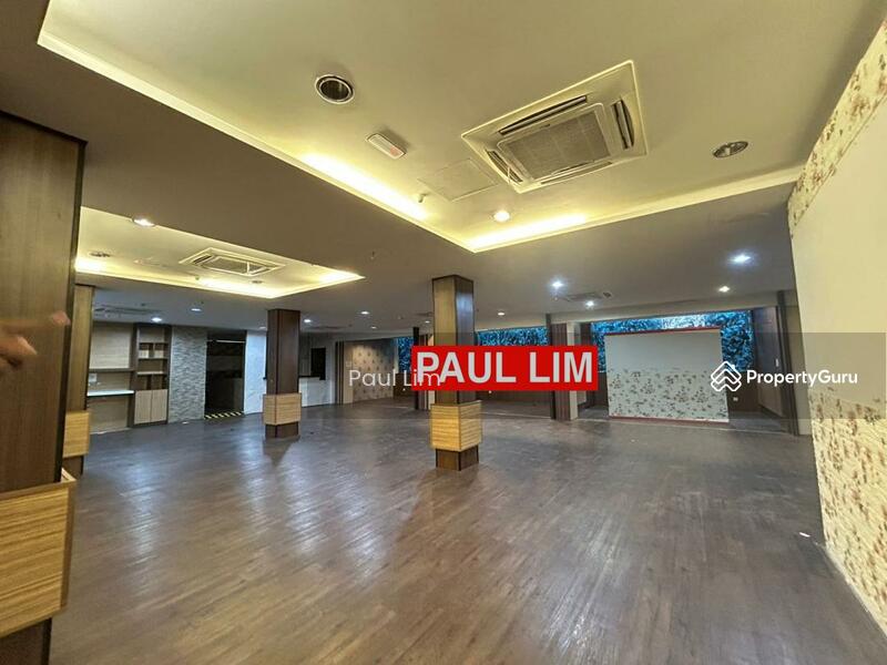 For Rent - SHOP LOT RENT AT JALAN MACALISTER FIRST FLOOR WITH LIFT 5109 SQFT MANY PARKING SPACE AVAILABLE