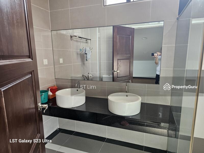 Untuk Dijual - 2.5-storey Semi-Detached 2314sf at Taman Brown in Penang Island