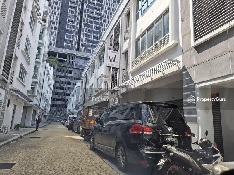 Kedai / Pejabat untuk Dijual di Kelana Jaya (Petaling Jaya) - FC Wong - Parklane 3 Story Shop Office Buildings - PropertyGuru.com.my