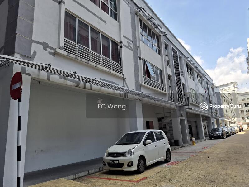 Kedai / Pejabat untuk Dijual di Kelana Jaya (Petaling Jaya) - FC Wong - Parklane 3 Story Shop Office Buildings - PropertyGuru.com.my