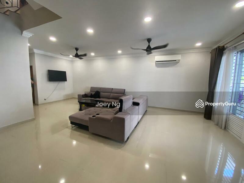 Spacious Living Room with Plaster Ceiling Done 