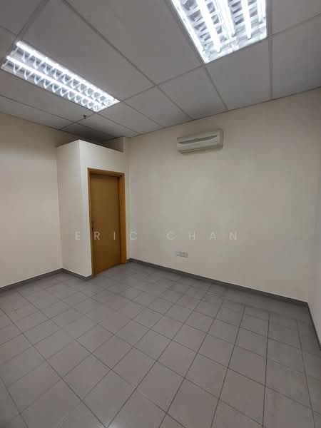 Warehouse for Rent in Taman Perindustrian Oug (Jalan Klang Lama (Old Klang Road)) - Eric Chan - Interior - PropertyGuru.com.my
