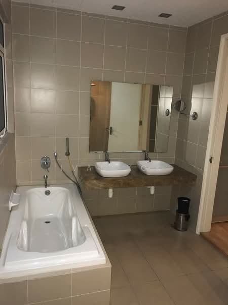 Condominium for Rent at Amaya Saujana - Ivan Kok - Bathroom - PropertyGuru.com.my