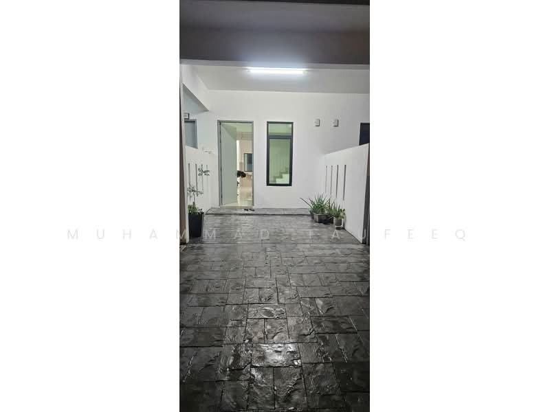Rumah Teres 3 Tingkat untuk Disewa di Seksyen 25 (Shah Alam) - Muhammad Taufeeq - PropertyGuru.com.my