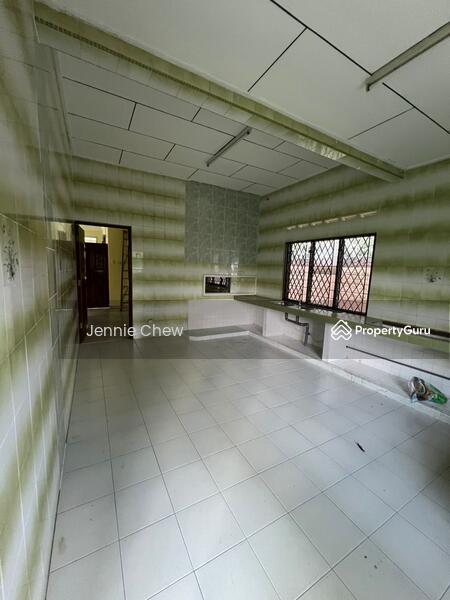 For Sale - Jalan Sundang @ Taman Sri Tebrau single storey Bungalow, Taman Sentosa, Taman Pelangi