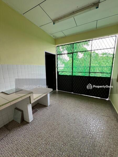 For Sale - Jalan Sundang @ Taman Sri Tebrau single storey Bungalow, Taman Sentosa, Taman Pelangi