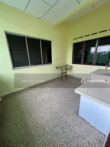 For Sale - Jalan Sundang @ Taman Sri Tebrau single storey Bungalow, Taman Sentosa, Taman Pelangi