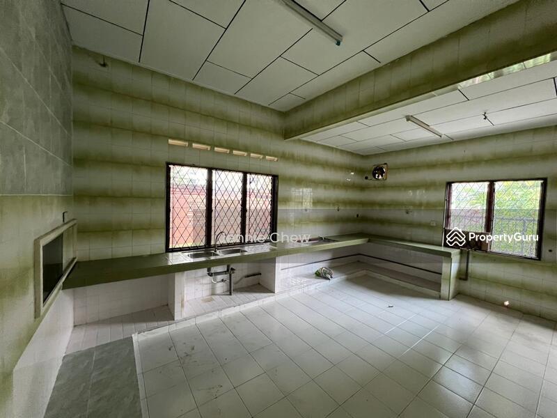 For Sale - Jalan Sundang @ Taman Sri Tebrau single storey Bungalow, Taman Sentosa, Taman Pelangi