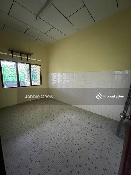 For Sale - Jalan Sundang @ Taman Sri Tebrau single storey Bungalow, Taman Sentosa, Taman Pelangi