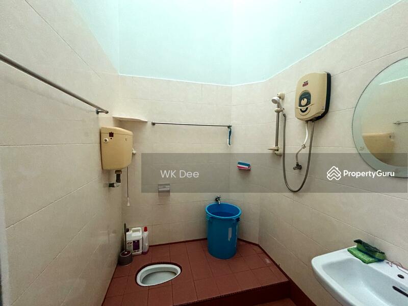 1-storey Terraced House for Sale in Taman Parit Raja 2 (Sri Gading) - WK Dee - PropertyGuru.com.my