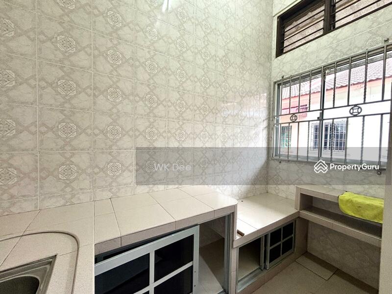 1-storey Terraced House for Sale in Taman Parit Raja 2 (Sri Gading) - WK Dee - PropertyGuru.com.my