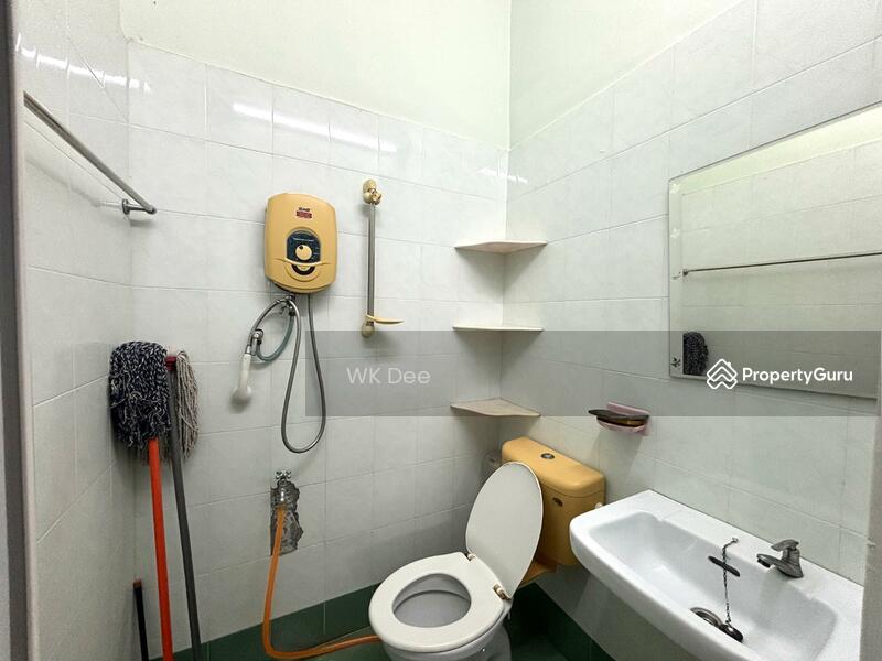 1-storey Terraced House for Sale in Taman Parit Raja 2 (Sri Gading) - WK Dee - PropertyGuru.com.my