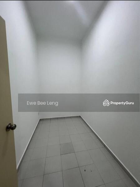 For Sale - Taman Kempas Utama