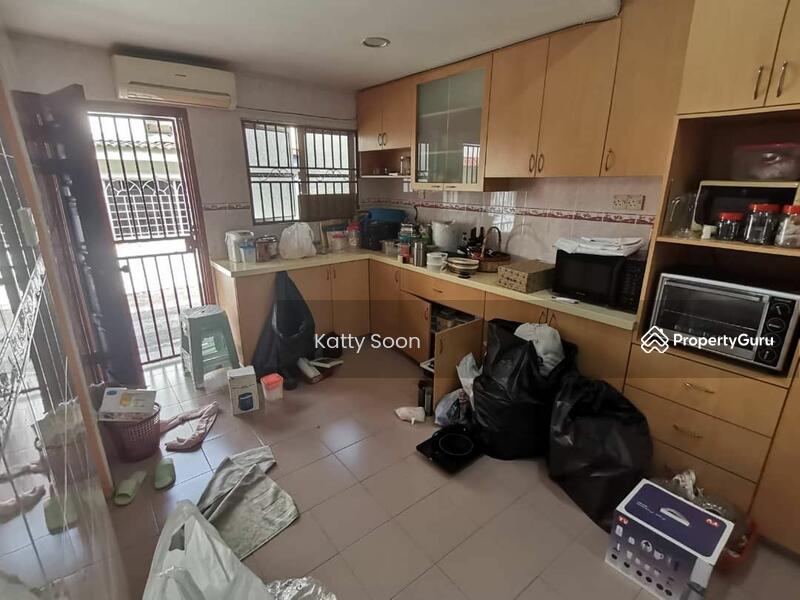 Untuk Dijual - Terrace house at Taman Oakland 3