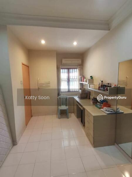 Untuk Dijual - Terrace house at Taman Oakland 3
