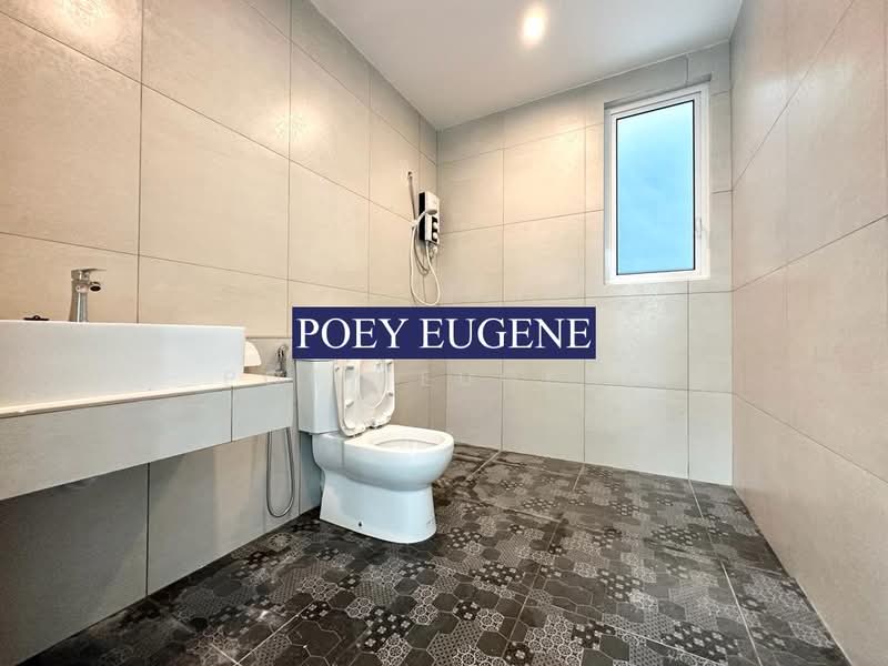 Rumah Teres 3 Tingkat untuk Dijual di Bayan Lepas (Penang) - Poey Eugene - Bathroom - PropertyGuru.com.my
