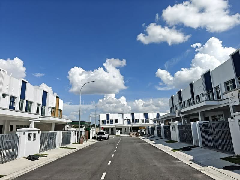 2-storey Terraced House for Sale in Bandar Dato Onn (Tebrau) - Sharon Ng - Exterior - PropertyGuru.com.my