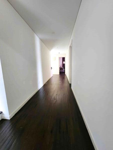 Semi-Detached House for Sale in Lake Fields (Sungai Besi) - Edmund Lee - Corridor - PropertyGuru.com.my