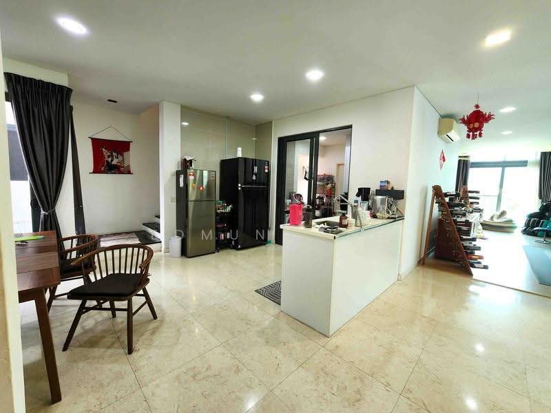 Semi-Detached House for Sale in Lake Fields (Sungai Besi) - Edmund Lee - Kitchen - PropertyGuru.com.my