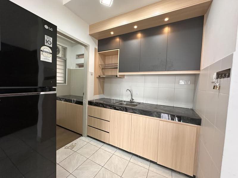 Pangsapuri untuk Disewa di De Cendana - YURI HUSAIN - Kitchen - PropertyGuru.com.my