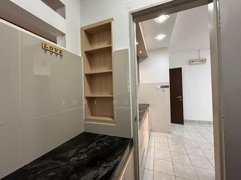 Pangsapuri untuk Disewa di De Cendana - YURI HUSAIN - Kitchen - PropertyGuru.com.my