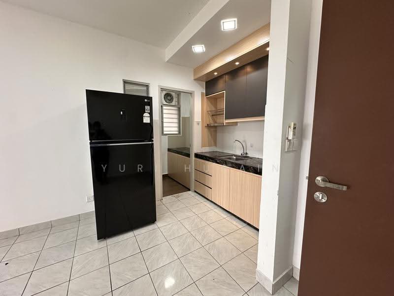 Pangsapuri untuk Disewa di De Cendana - YURI HUSAIN - Kitchen - PropertyGuru.com.my