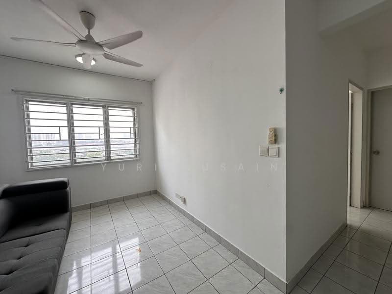 Pangsapuri untuk Disewa di De Cendana - YURI HUSAIN - Living Room - PropertyGuru.com.my