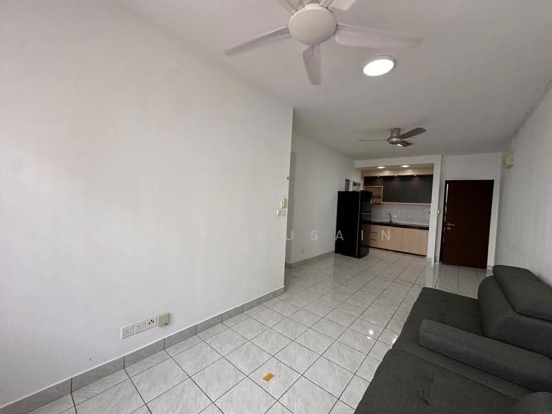 Pangsapuri untuk Disewa di De Cendana - YURI HUSAIN - Living Room - PropertyGuru.com.my
