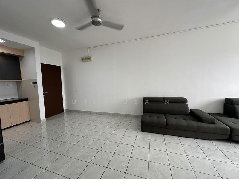 Pangsapuri untuk Disewa di De Cendana - YURI HUSAIN - Living Room - PropertyGuru.com.my