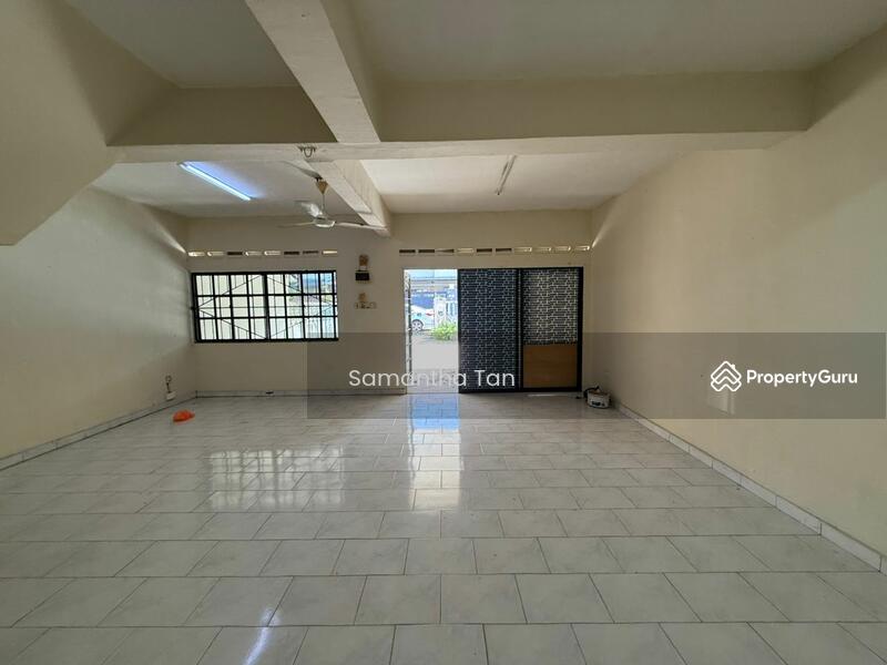 Taman Johor Jaya Double Storey Terrace House, Jalan Bakawali, Taman ...