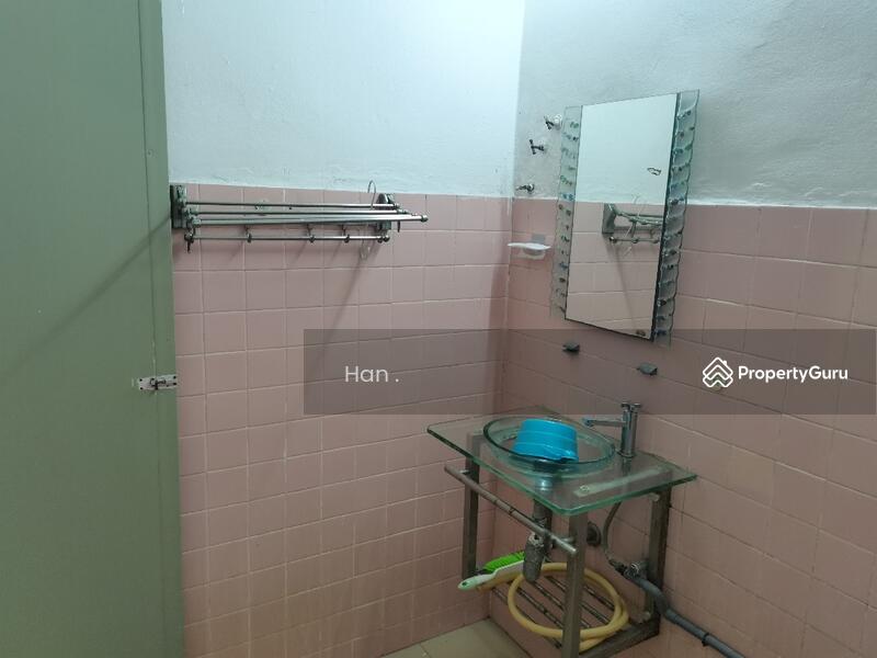 2-storey Terraced House for Rent in Taman Overseas Union (Taman Oug) (Jalan Klang Lama (Old Klang Road)) - Han . - PropertyGuru.com.my